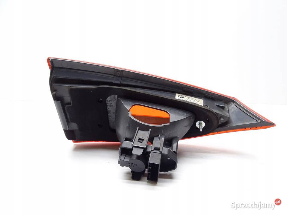 LAMPA PRAWA PRAWY TYŁ TYLNA W KLAPE BMW X1 E84 sprzedam