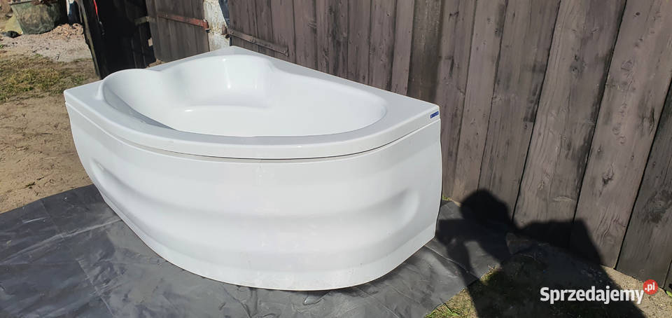 Wanna narożna firmy Sanplast 90x140 z Syfonem Turek