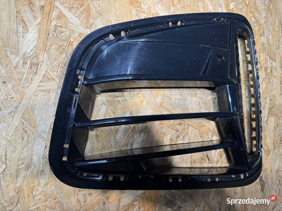 Kratka zderzaka przód lewa LH BMW g22 g23 Rok produkcji 2023 Sieraków