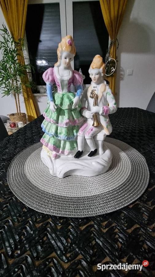 Figurka Porcelanowa Para Królewska