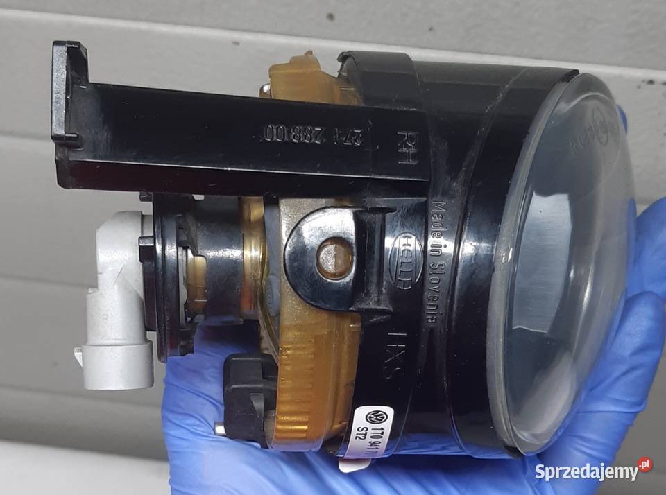 HALOGEN PRAWY PRZÓD VW TOURAN CADDY GOLF V EOS Prawe Oświetlenie