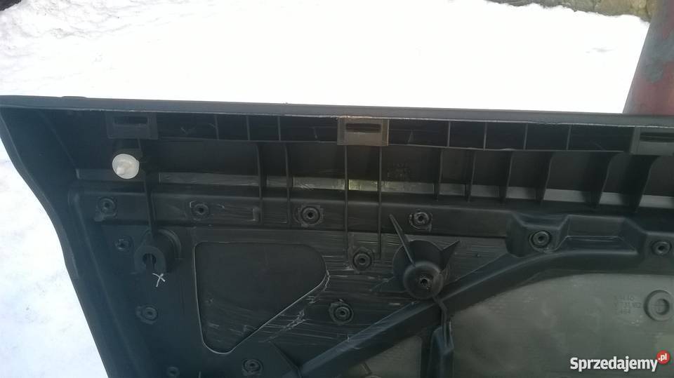 Tapicerka drzwi przednia prawa BMW E46 Coupe Rok produkcji 2002 Poręba