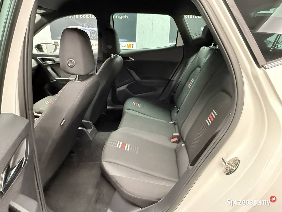 Polska Dystrybucja 10TSI FR ACC GWARANCJA Arona Poznań