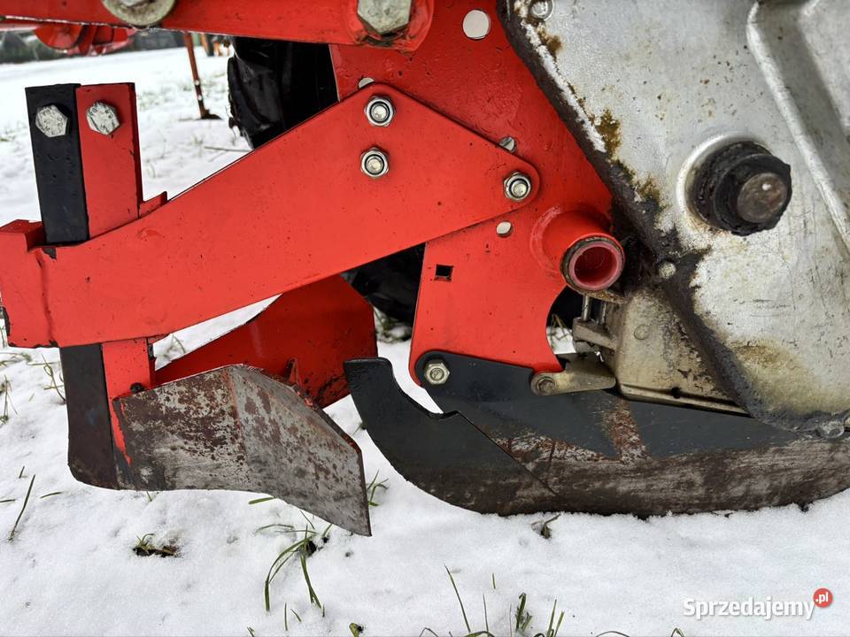 Siewnik do kukurydzy i innych Kuhn 4 rzędowy mazowieckie Myszyniec