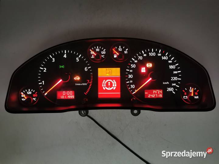 Licznik Zegary Audi A4 B5 18T 8D0920932H