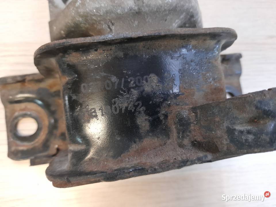 Poduszka łapa wspornik silnika 13130742 Opel Wyszków sprzedam
