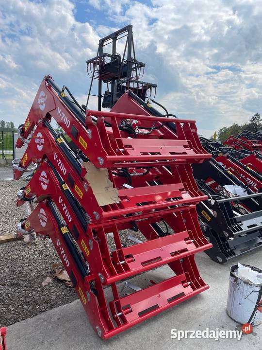 Ładowacz czołowy firmy Agrosped model V700 Rawa Mazowiecka sprzedam