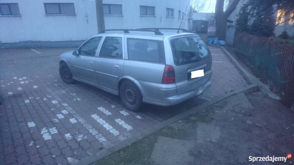 SPRZEDAM VECTRA B uszkodzony 101KM warmińsko-mazurskie