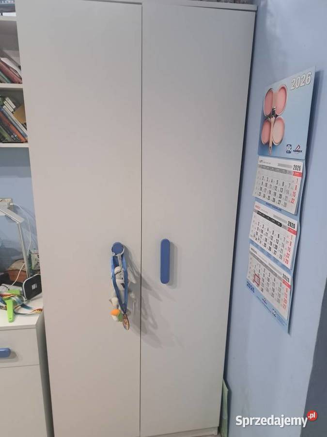Meble dziecięce szafa komoda i biurko
