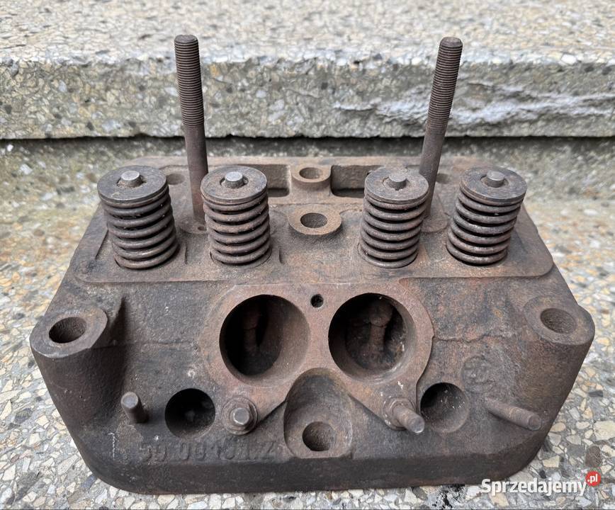 Głowica silnika C330 Głowice cylindrów Lubliniec