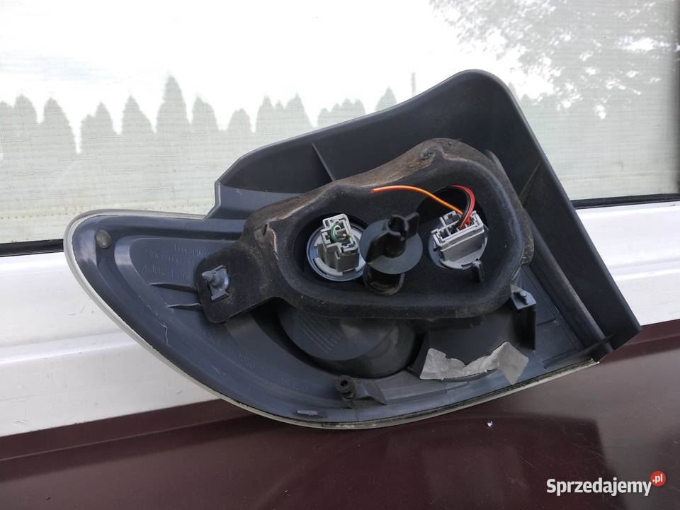 Mazda 2 DY LIFT FL lampa tył tylna prawa w osobowe łódzkie Sieradz