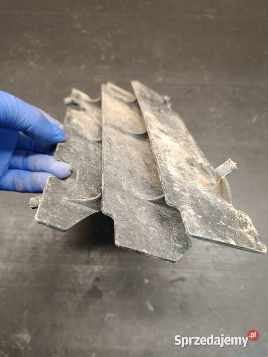 Kratka plastik owiewka osłona chłodnica części małopolskie Gołaczewy