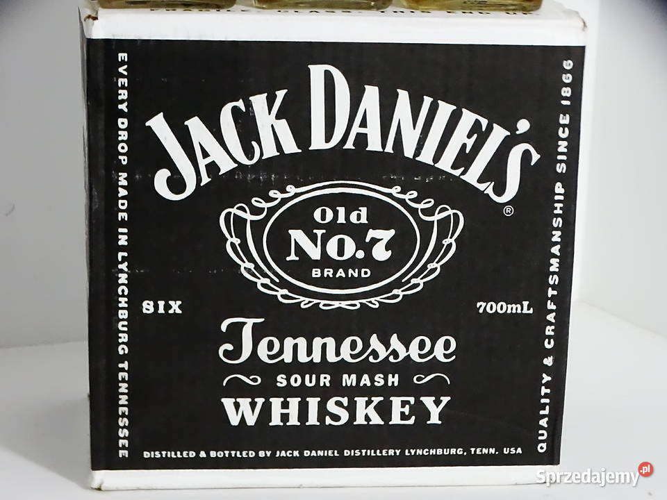 Puste butelki Jacku Danielsie 700 ml z nakrętką przezroczysty Biłgoraj