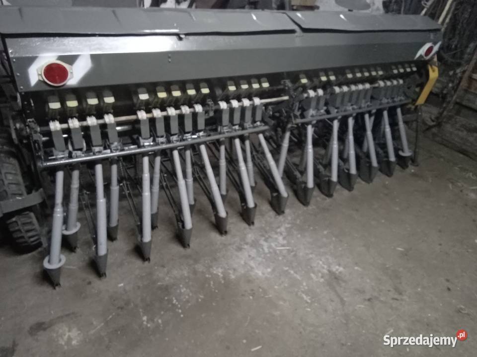 Siewnik poznaniak na docisku z 1986r Gniezno sprzedam