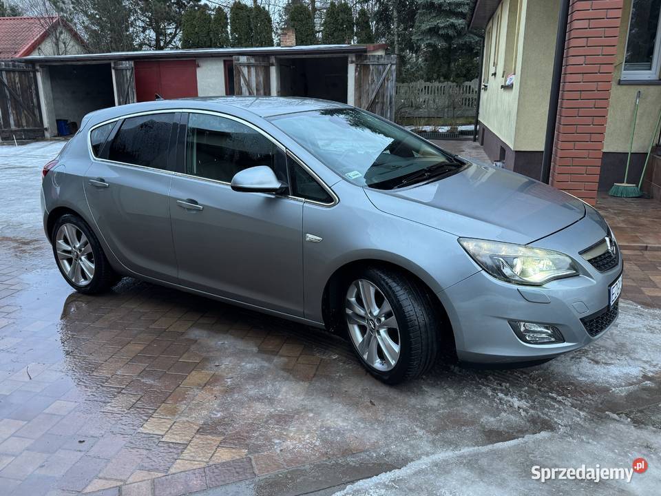 Opel astra J IV 17 cdti 2010 Prywatne Zgierz