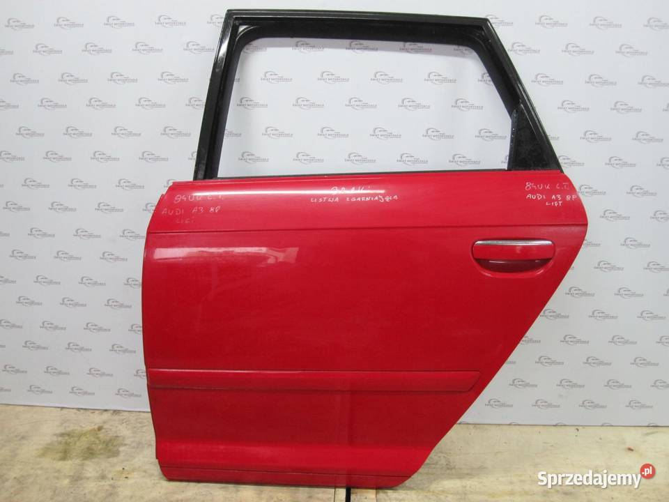 AUDI A3 8P LIFT 12r drzwi lewe tył