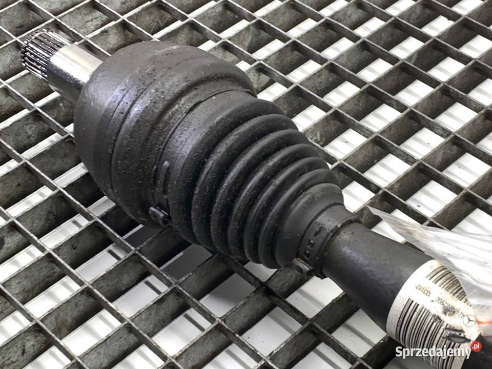 PÓŁOŚ LEWY PRZÓD MERCEDES W176 16 122 1218