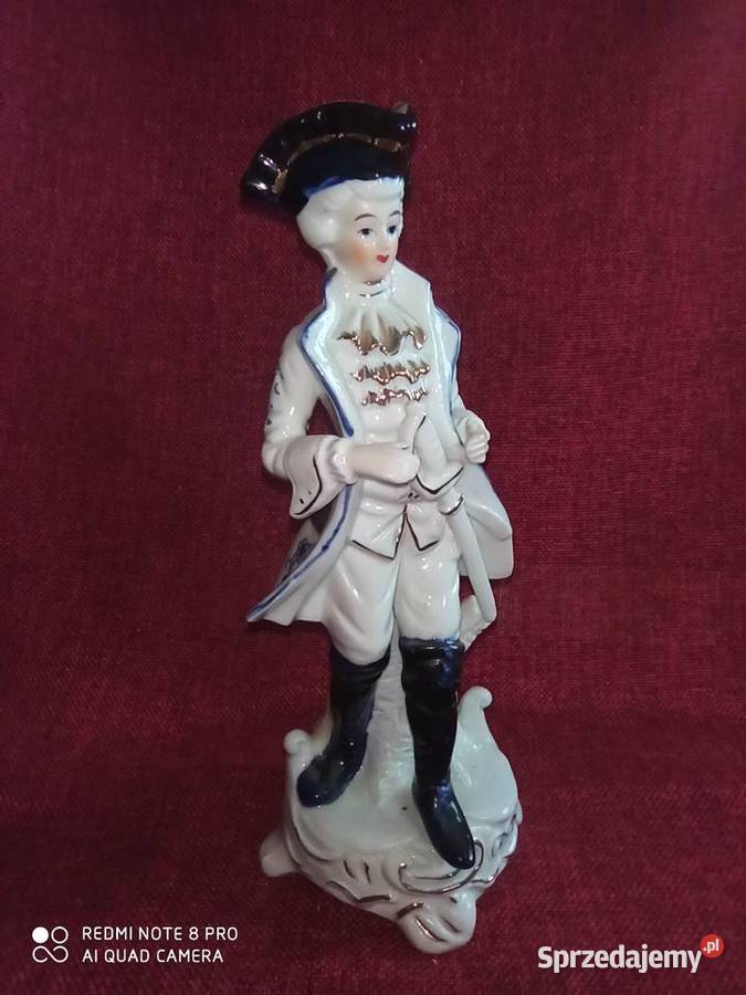 Figurka mężczyzny z szablą Porcelana i szkło pomorskie sprzedam