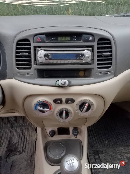 Sprzedam Hyundai accent 15 CRDi Serokomla