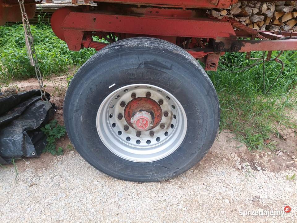 Przyczepą Rolniczą wywrotka 18 dmc świętokrzyskie