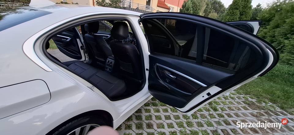 BMW 330 Bezwypadkowy radio