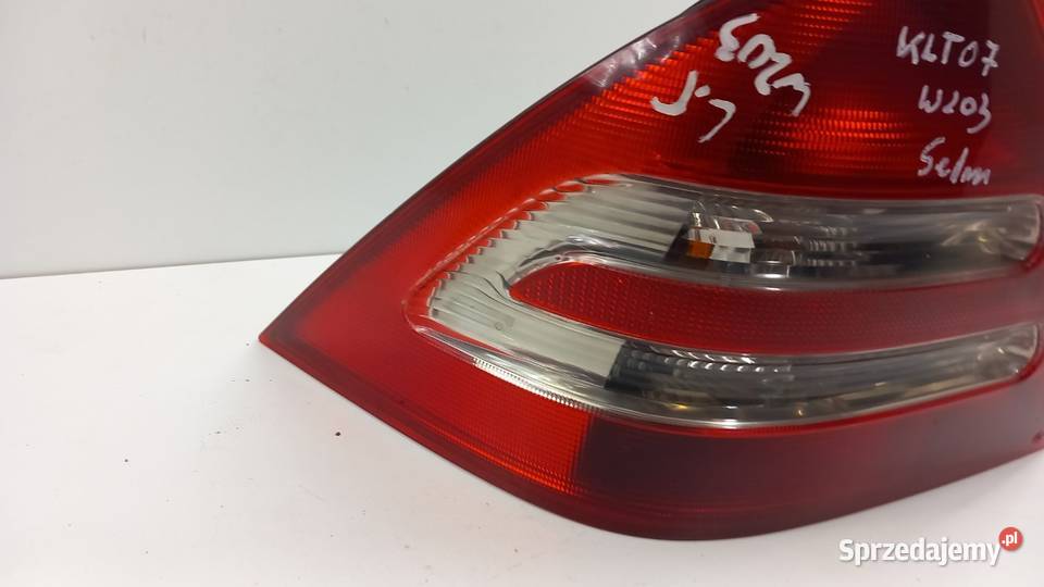 MERCEDES W203 SEDAN LAMPA TYŁ LEWA Zbierkowo