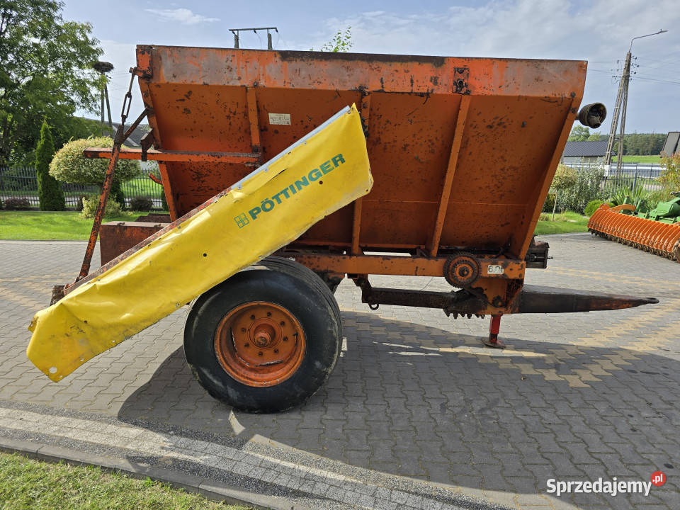 Rozsiewacz wapna AMOS AGMT 5 ton 6 m Baliki sprzedam