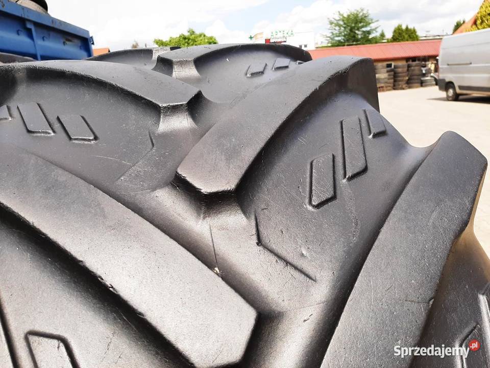 Opona używana rolnicza 60070R28 KLEBER TOPKER Zaścianki sprzedam