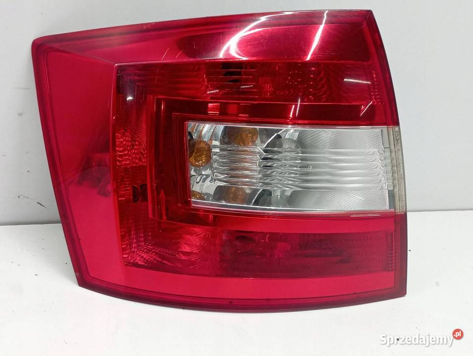 LAMPA TYŁ 5JJ945095 LEWA EUROPA KOMBI Skoda sprzedam