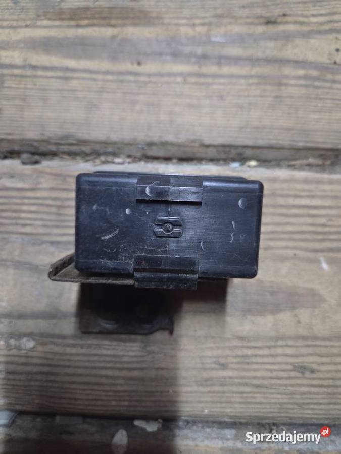 Przekaźnik wycieraczek Subaru outback osobowe sprzedam