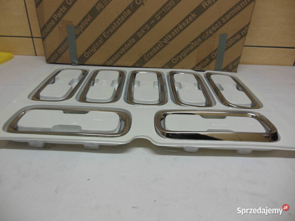 RAMKA GRILL ATRAPA JEEP RENEGADE Kozy