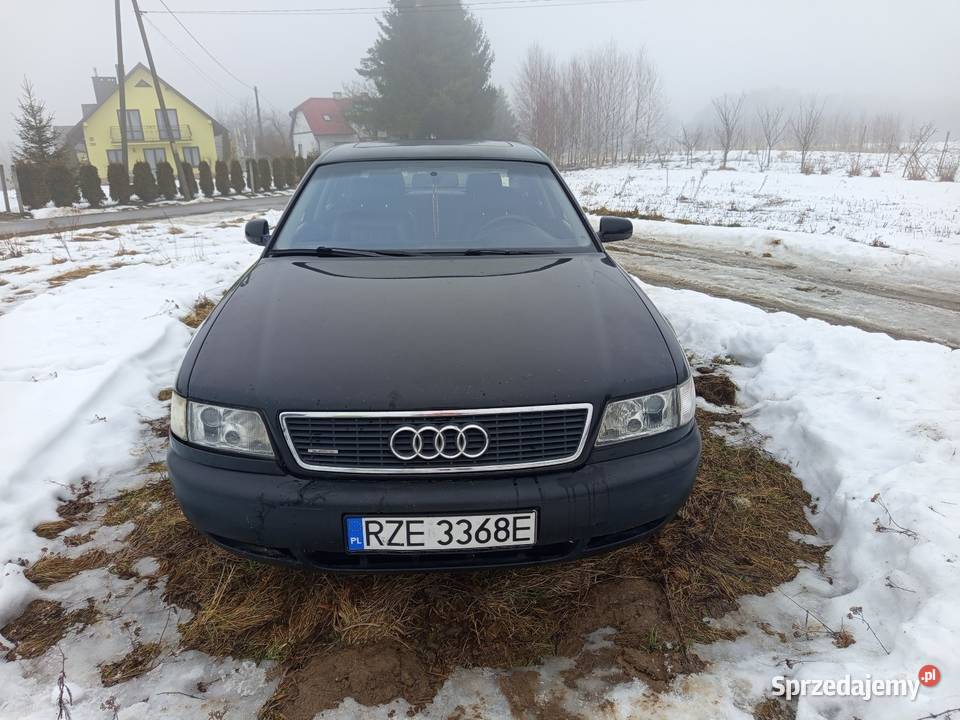 Audi A8 D2 czarny podkarpackie Hyżne