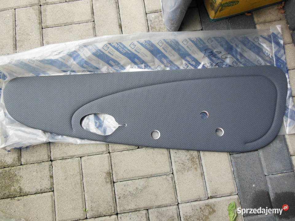 735249497 TAPICERKA DRZWI PRAWY PRZÓD FIAT osobowe śląskie Kozy sprzedam