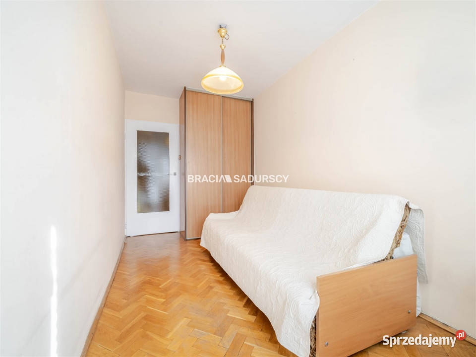 Mieszkanie Kraków 589m2 3pok Rok budowy 1981 małopolskie