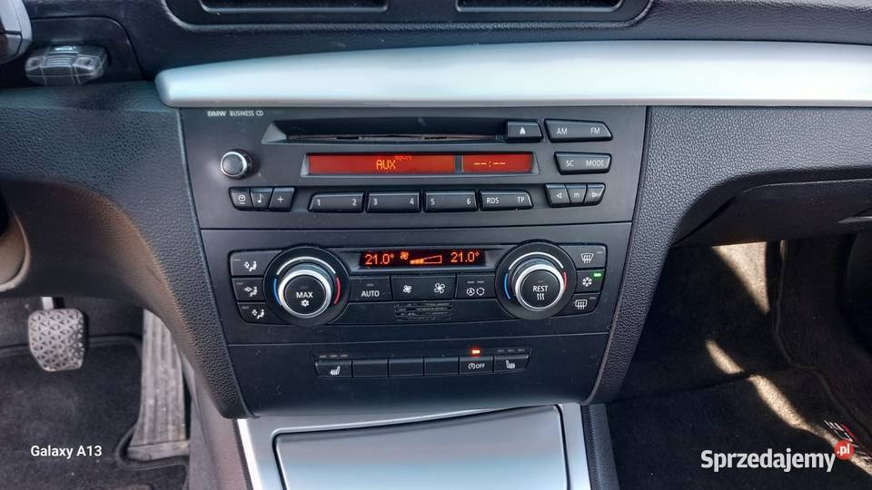 BMW 116i 2007 czarne komplet opon zimowych