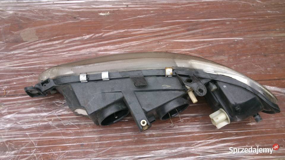 Lampa prawa przednia Opel Vectra B LIFT 9902 małopolskie Lisia Góra