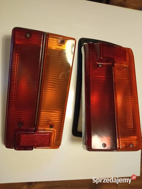 Lampy tylne Fiat 125p plus lewa uszczelka Ryki