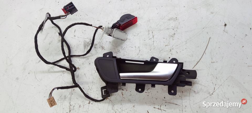 KLAMKA PRAWY TYŁ AUDI A4 B8 8K0839020E AMBIENTE sprzedam