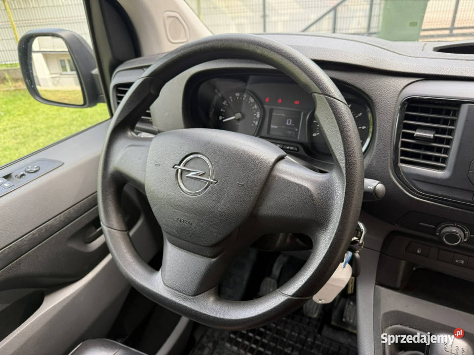 Opel Vivaro 15 DieselSerwisowanyGwarancjaBogate garażowany Piekoszów