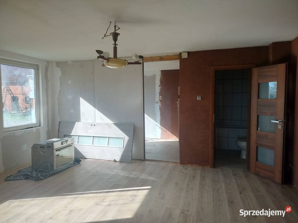 13 domu osobne mieszkanie i wyłączność na cześć 3300m2 Pordenowo