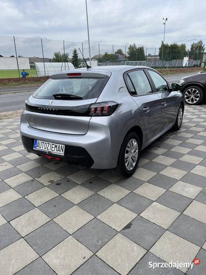 Peugeot 208 z 2022roku poj 12 benzynaprzebieg 30 90KM sprzedam