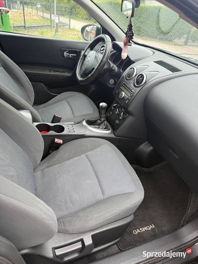 Nissan Qashqai 16 benzyna 2009r Wronki