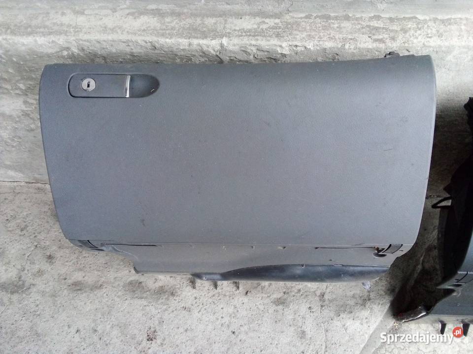 Schowek pasażera a4 b6 b7 exeo szary czarny Pakosław