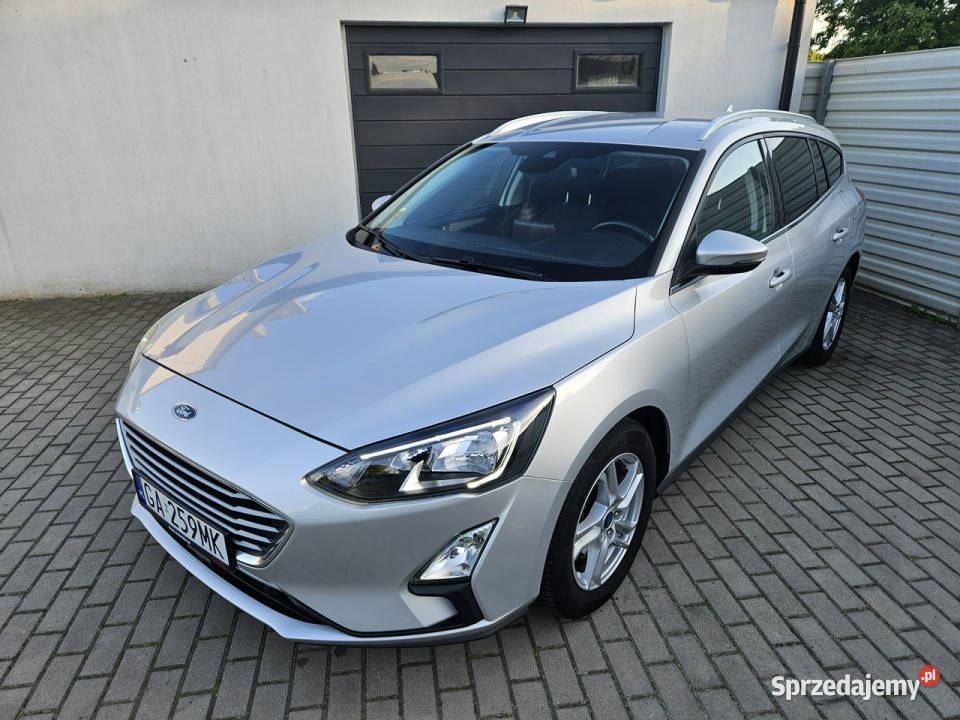 Ford Focus 10 100 niski przebieg NOWY serwis ASO Gdynia sprzedam