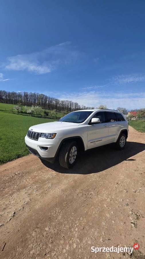 Jeep Grand Cherokee 36 Laredo V6 Pentastar 286 Wałbrzych