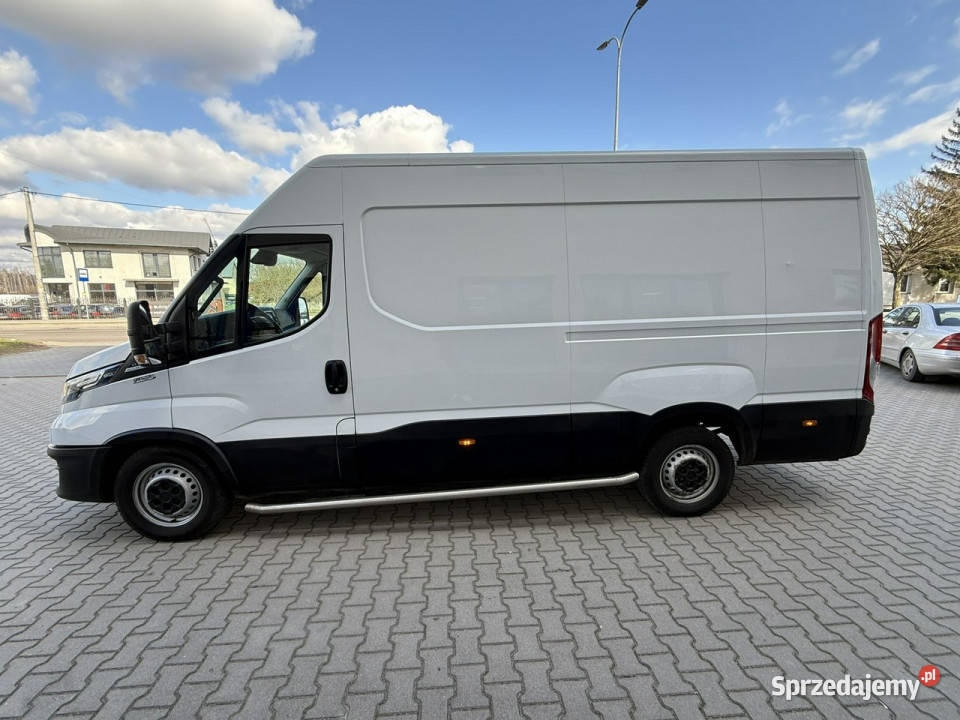 Iveco Daily 35S14 Iveco Daily 35S14 Lift 2022r biały