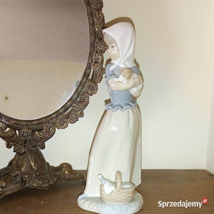 Nao LLadro Figurka dziwczynki Szczytno sprzedam