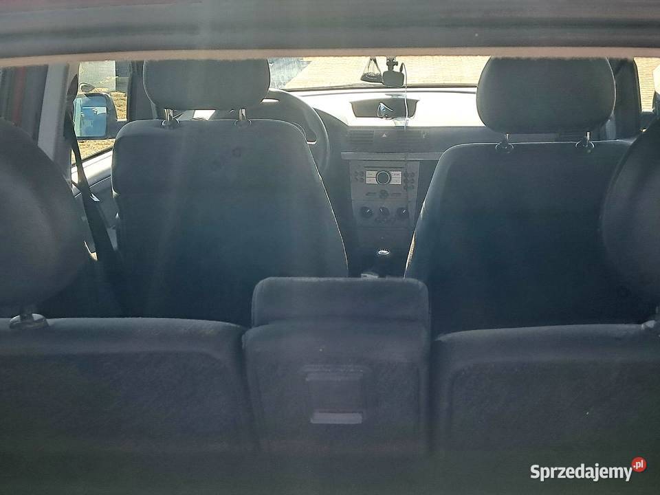 Opel Meriva 14benzna fiat renault hak 4 drzwi Rok produkcji 2006 Samochody osobowe Kiernozia
