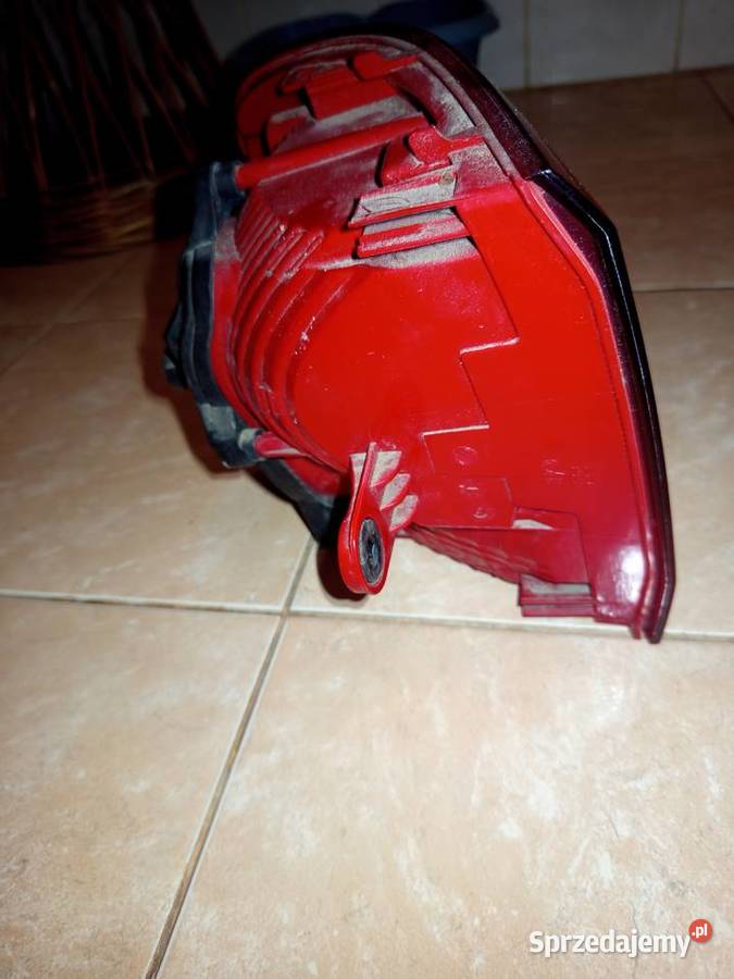 Lampa tylna prawa Turan orginalna osobowe podkarpackie