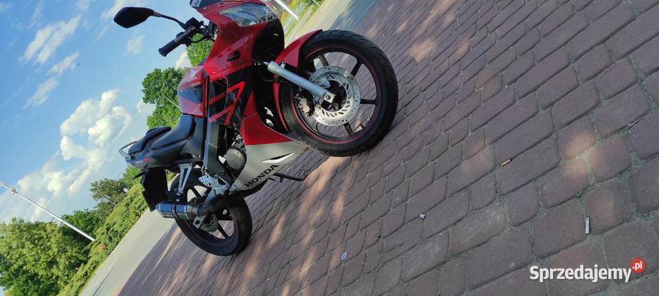 Honda CBR 125 Rok produkcji 2004 Połaniec sprzedam